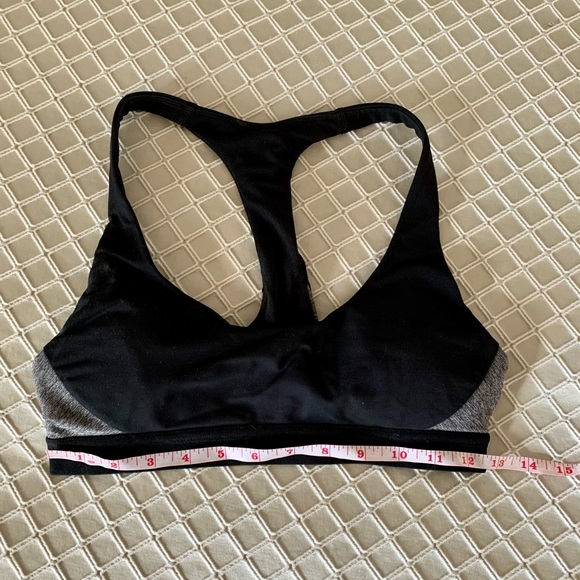 Lululemon Box It Out Sports Bra - Picture 6 of 6